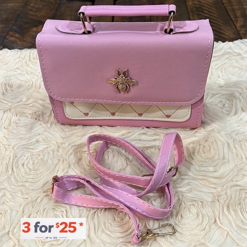 🆕 Lilac Adjustable crossbody bag